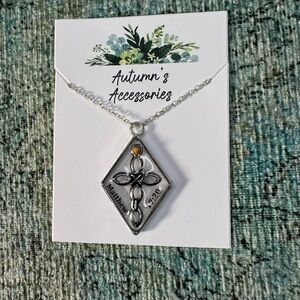 Autumn's Accessories Silver and Gold Pendant Necklace